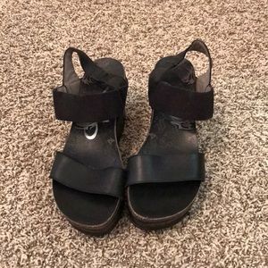 OTBT wedge sandals